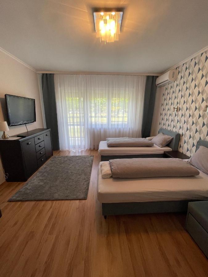 Thermal Next I Weninger Apartman คิชคุนฮาลาส ภายนอก รูปภาพ