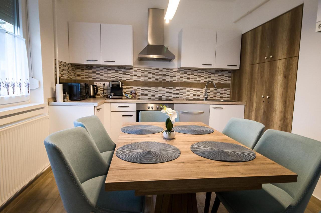 Thermal Next I Weninger Apartman คิชคุนฮาลาส ภายนอก รูปภาพ