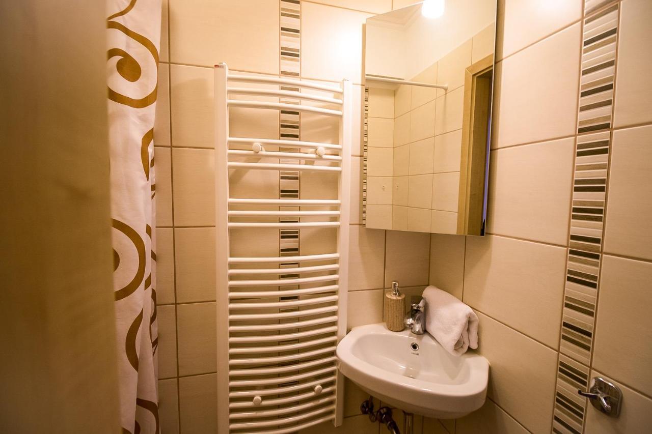 Thermal Next I Weninger Apartman คิชคุนฮาลาส ภายนอก รูปภาพ
